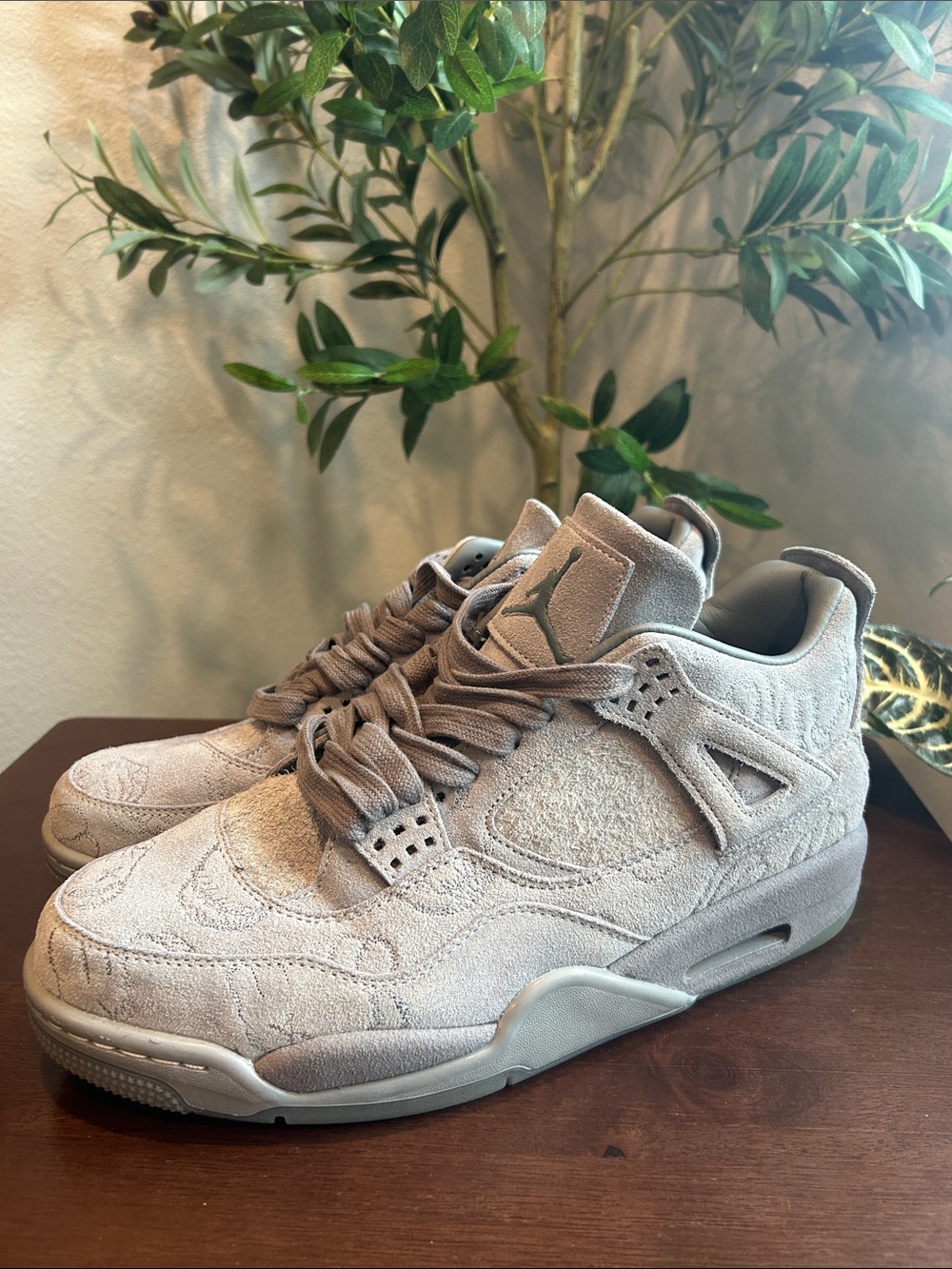Jordan Men's Suede Retro Sneakers - Light Taupe